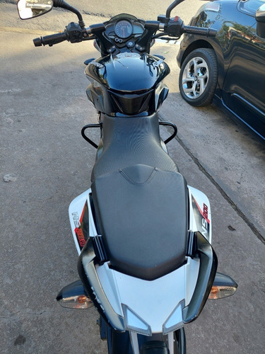 Imagen 16 de 16 de Bajaj Rouser