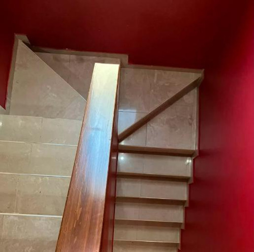 Casa En Venta Barrio Haras Maria Elena 4 Ambientes Fondo Libre Piscina