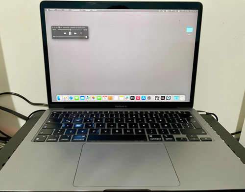 Macbook Air M1 Impecable 8ram 256ssd.