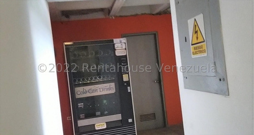 Imagen 6 de 23 de Prados Del Este Edificio Comercial En Venta / Código 23-16970