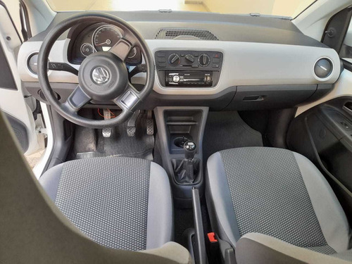 Imagem 4 de 5 de Volkswagen Up! 2015 1.0 5p