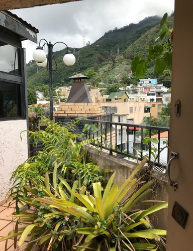 Se Vende Interesante Casa En Parte Alta De La Florida Con 4 Amplios Apartamentos