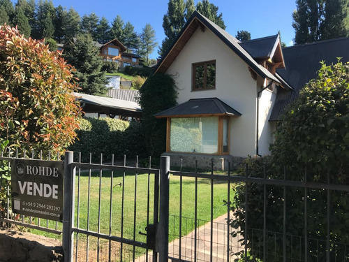 Excelente Casa En Barrio Chapelco