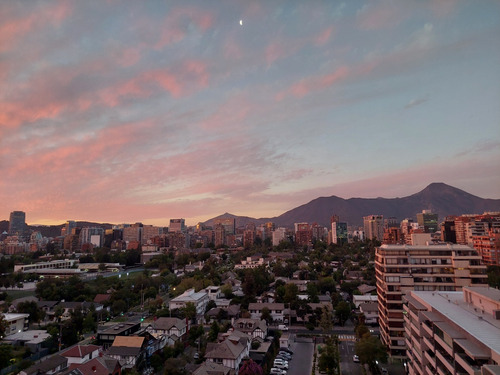 Gran Departamento Con Vista Asegurada. Espacioso Y Tranquilo