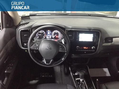 Mitsubishi Outlander 4x2 2.0 2021 0km
