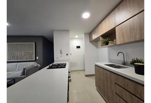 Moderno Apartamento En Envigado Con Vista Y Excelente Ubicación
