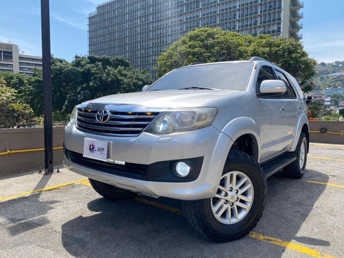 Toyota Fortuner 4x4