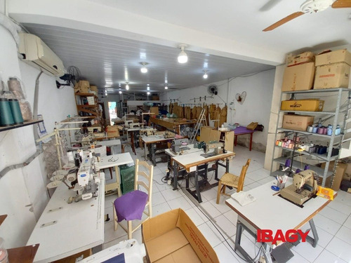 Imagem 13 de 15 de Oportunidade! Loja Em Centro - Florianopolis - L-114737