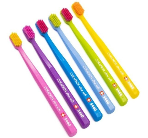 Imagen 3 de 4 de Cepillo De Dientes Curaprox Cs 5460 Ultra Soft
