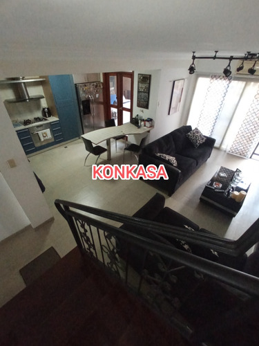 Konkasa Vende Town House Vía El Castaño. Maracay