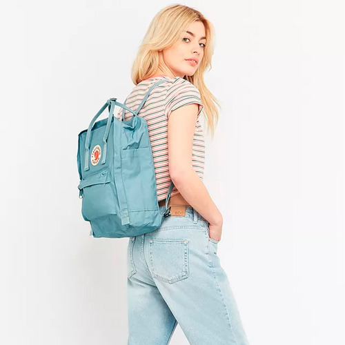 Imagen 2 de 2 de Fjallraven Kanken Sky Blue - La Isla