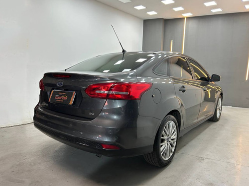 Ford Focus 2.0 SE PLUS 16V FLEX 4P POWERSHIFT