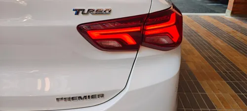 Chevrolet Onix 1.0T Premier Sedan At