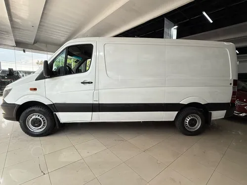 Mercedes-Benz Sprinter Cargo van larga