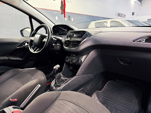 Peugeot 208 1.2