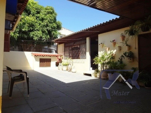 Casa Em Cavalhada Com 4 Dormitórios - Mt1465