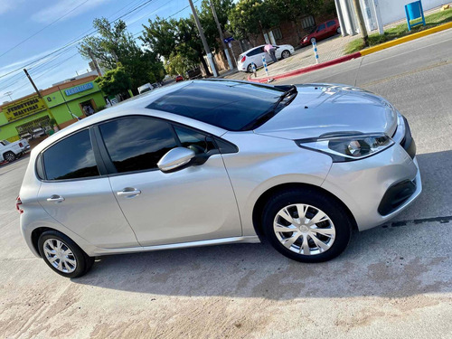 Peugeot 208 2017 1.5 Active