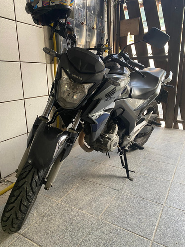 Cb250 Cbs Com Apenas 48 Mil Km Rodado