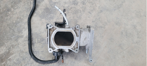 Base De Cuerpo De Aceleración Ford Explorer 02-05 4.6l 8 Cil