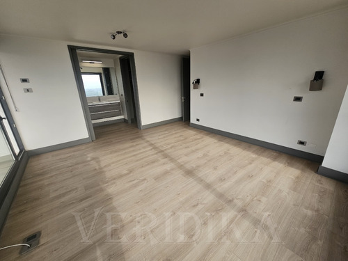 Arriendo Depto. 3d, 3b, 2 E Y 1 Bod, 162m2 Alto Las Condes.