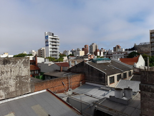 Imagen 18 de 30 de Departamento De 3 Ambientes - Lateral - Alberti 3200