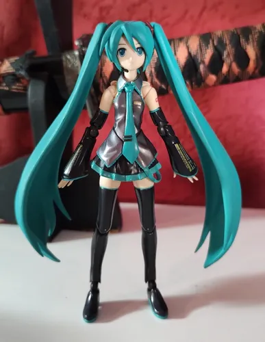 Max Factory Hatsune Miku GT Project: Racing Miku (2022
