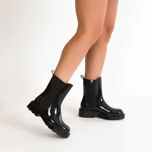 Bota de best sale plastico petite jolie