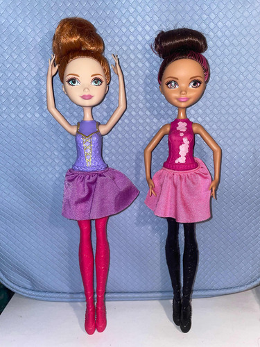 055 - Ever After High - 2 Balairinas Holly Ohair Doll Bale (Usado)