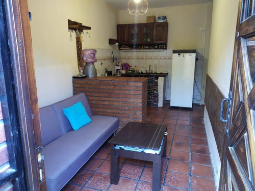 Venta De Departamento 2 Ambientes En Castelar. Oportunidad!!