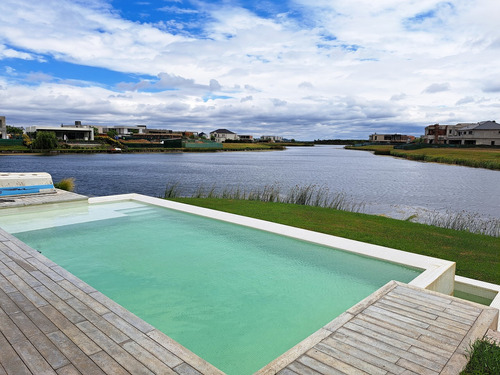  Venta  Casa En Muelles, Puertos, Escobar