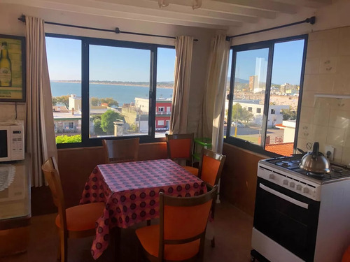 Alquiler De Casa En Piriapolis Con Vista Al Mar A Una Cuadra De La Playa