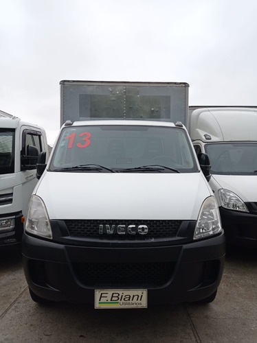 Imagem 12 de 13 de Iveco 35s14 2013 Baú Único Dono Km 88.000 Laudo Aprovado