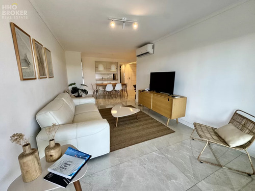 Departamento En Venta. Punta Del Este. Playa Mansa.