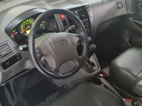 Imagem 6 de 12 de Hyundai Tucson 2.0 Mpfi Gl 16v 142cv 2wd 2008