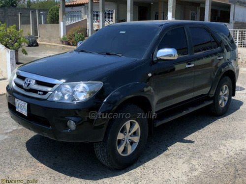 Toyota Fortuner 2008
