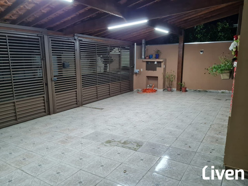 Imagem 12 de 19 de Lindo Sobrado De 245m² Com 3 Dormitórios, Suíte, 4 Vagas E Área Gourmet Com Churrasqueira - 9014