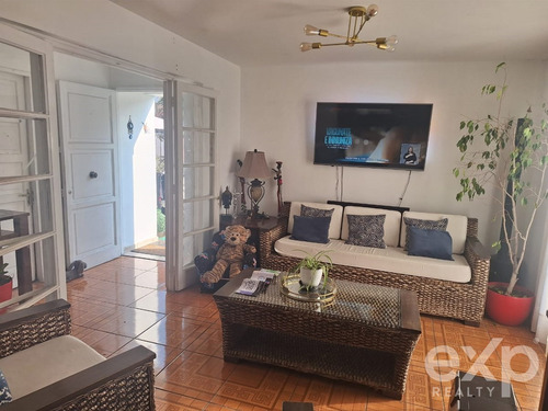 Casa En Venta En Ñuñoa