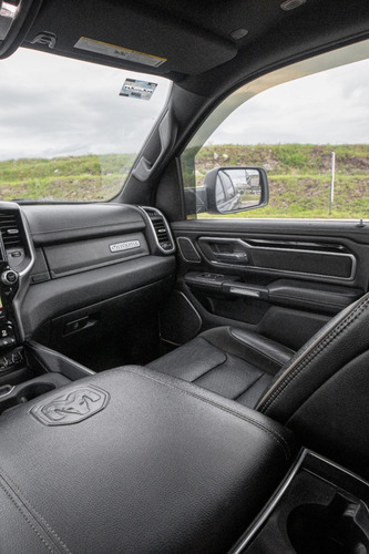 Imagen 14 de 15 de Dodge Ram 1500 4x4 Crew Cab Mild Hybrid Laramie Sport 2020