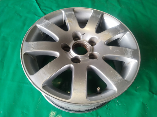 Rin Original #2 Vw Passat Mod 2003 15 Pulgadas 5/112 Detalle (Usado)