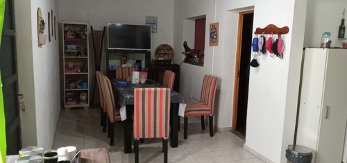 Imagen 2 de 18 de Casa 2 Dormitorios En Villa Gobernador Galvez