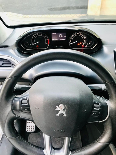Imagen 8 de 8 de Peugeot 208