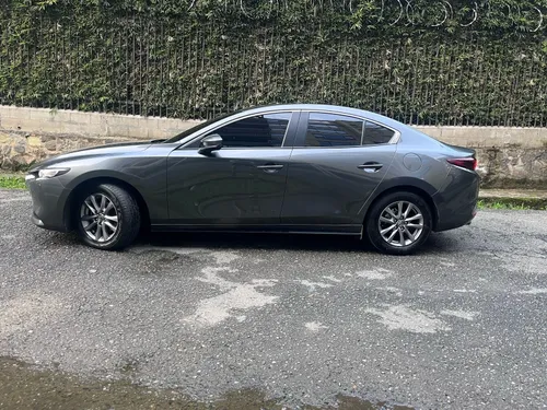 Mazda 3 2.0 Touring