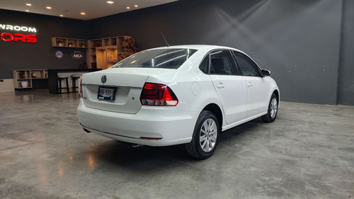 Volkswagen Vento 1.6 Comfortline At