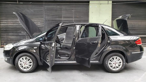 Fiat Linea Essence 1.8 Flex 2013