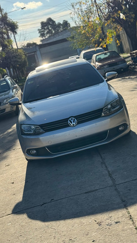 Volkswagen Vento 2.0 Sportline Tsi 200cv Bi-xenon