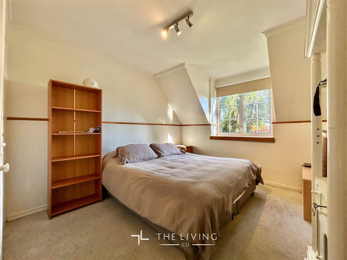 Casa En Arriendo De 5 Dorm. En Lo Barnechea