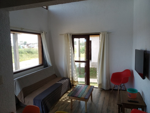 Imagen 7 de 14 de Complejo En Venta 3 Casas + 2 En Proceso - Punta Del Diablo