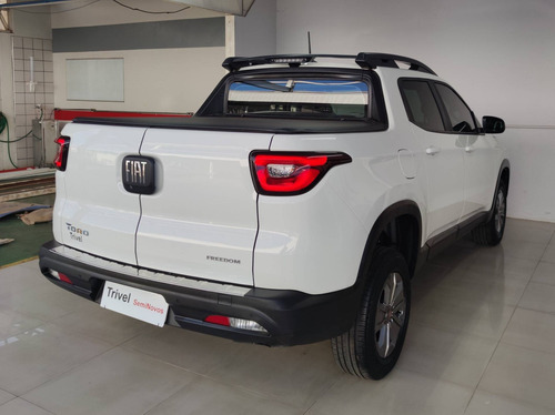 Imagem 4 de 8 de Fiat Toro 1.8 16v Evo Flex Freedom At6