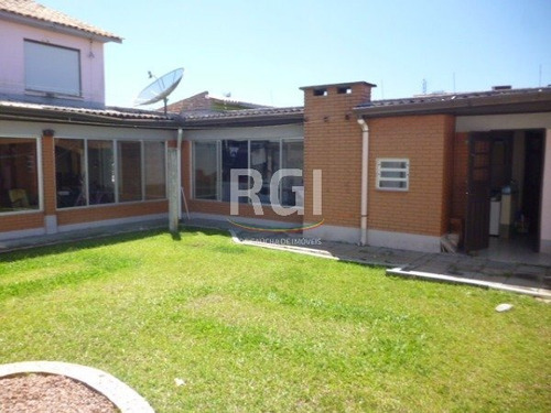 Casa Em Centro Com 1 Dormitório - Vi3320