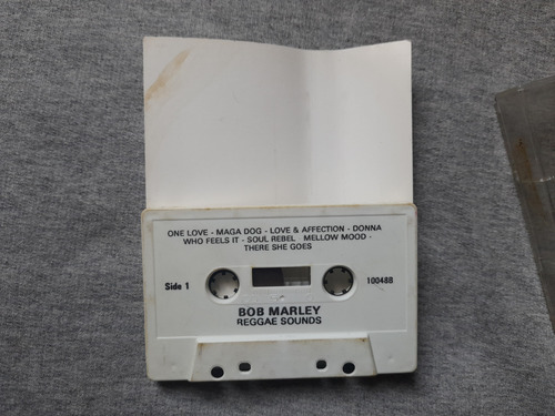 Bob Marley Reggae Sounds Casete Beige (Usado)